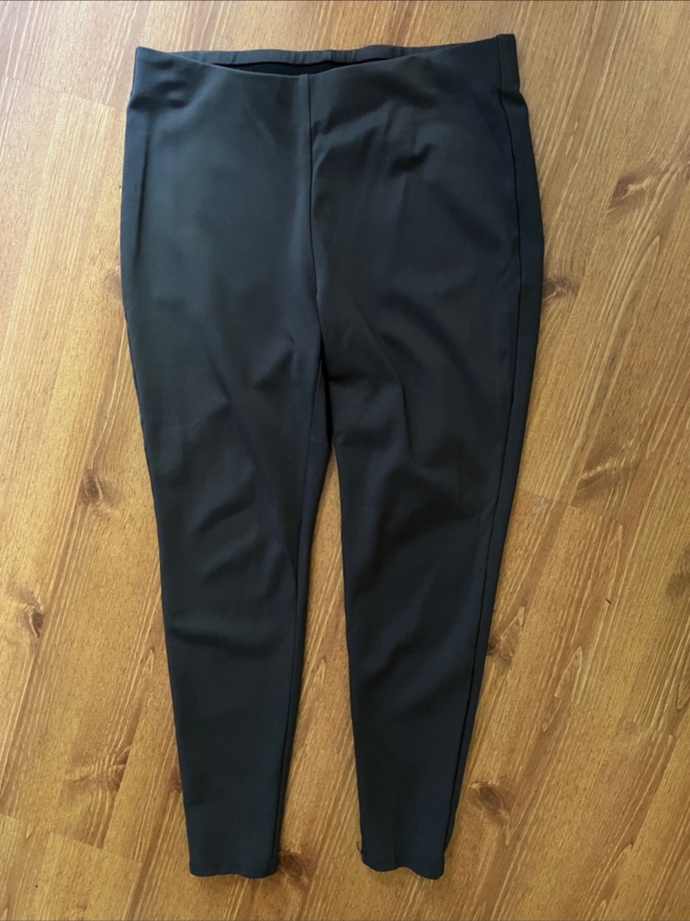 Chico's Size 1 Gray Leggings